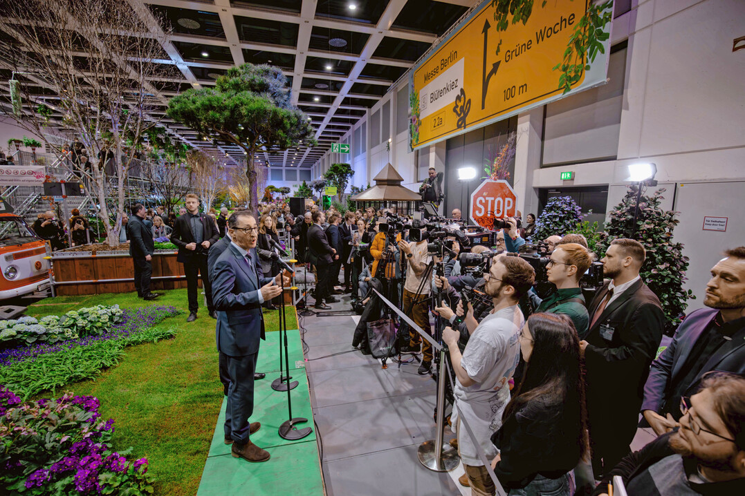 Beim Blumenhallenempfang konnte der Gartenbau politische Kontakte pflegen.