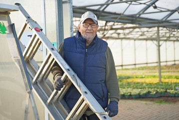 Hans, langjhriger LKW-Fahrer bei Schachtschneider, schtzt die Arbeit in der betrieblichen Gemeinschaft.