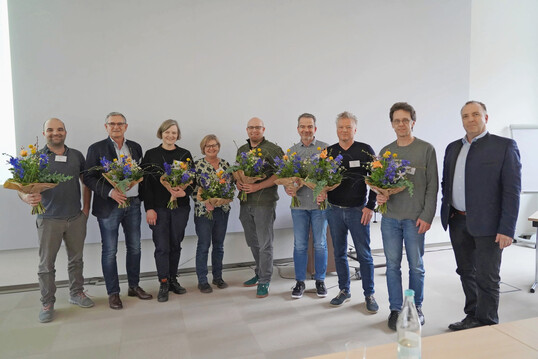 Nach der Wahl gratulierte der BdS-Vorsitzende Michael Moll (rechts) den Gewhlten. Von links: Max Panitz, Martin Huermann, Prof. Dr. Swantje Duthweiler, Kordula Becker, Christoph Hokema, Wolfgang Siebler, Stefan Czekalla und Matthias Gromann.