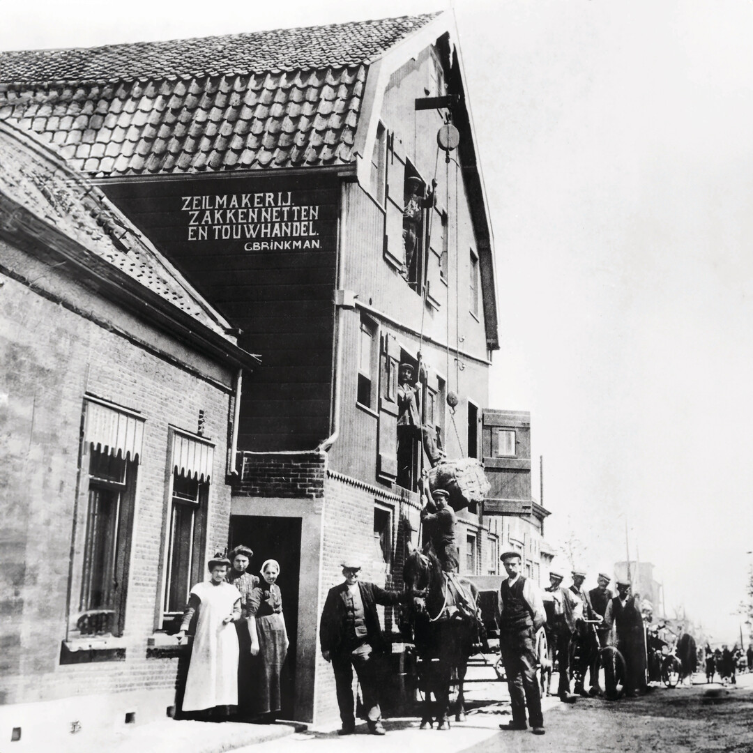 Das erste Betriebsgebude anno 1885 von Royal Brinkman am Pepersteeg in "s-Gravenzande.
