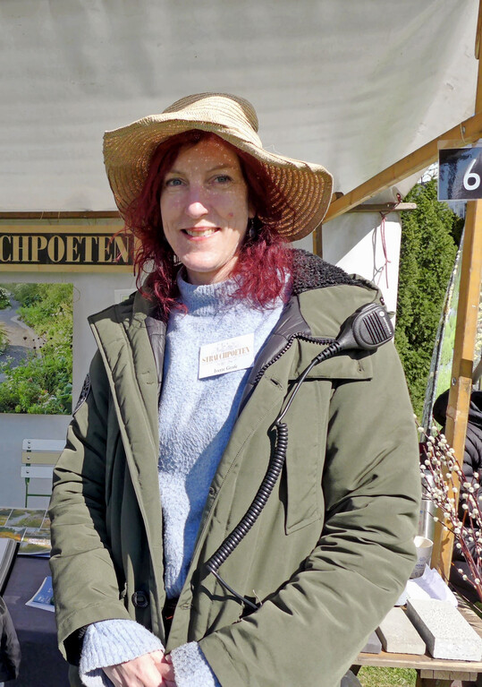 Ivette Grafe, Team „Strauchpoeten“, ist seit April 2024 Marktleiterin des Staudenmarkts.