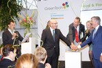 Am 12. Juni wurde die GreenTech von Loek Hermans (Chairman of Topsector Horticulture & Starting Materials) und Marcus Arbenz (Geschäftsführer von IFOAM-Organics International) eröffnet.
