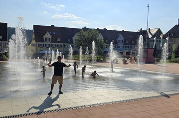 Abkhlungsgelegenheiten waren schon im Juni hochwillkommen  wie hier in Freudenstadt.