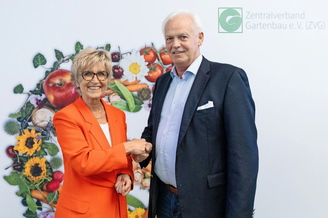 ZVG-Prsidentin Eva Khler-Theuerkauf mit Uwe Schtt, Senior Strategic Consultant bei Haymarket Media.