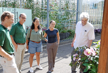 Nach erfolgreichem Kundentag, von links: Alexander, Andreas, Gabriela und Amely Kientzler sowie NRW-Außendienstmitarbeiter Wolf Krasting.