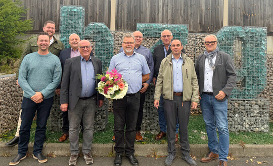 Mitglieder und Gste der Vereinigung Deutscher Blumengromrkte berieten auf dem Blumengromarkt in Frankfurt am Main ber Zukunftsstrategien.
