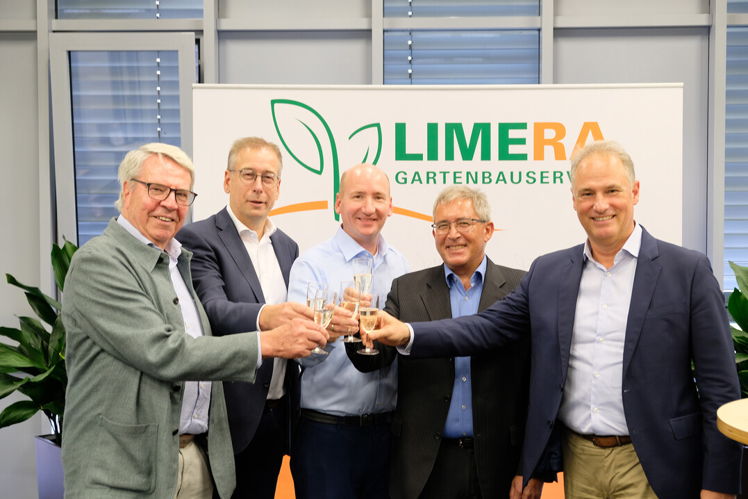 Die Gesellschafter und Geschäftsführer von Limera Gartenbauservice: Dr. Helmut Linssen, Mart Verheijen, Tom Kollbach, Georg Kurz und Christoph Kempkes.
