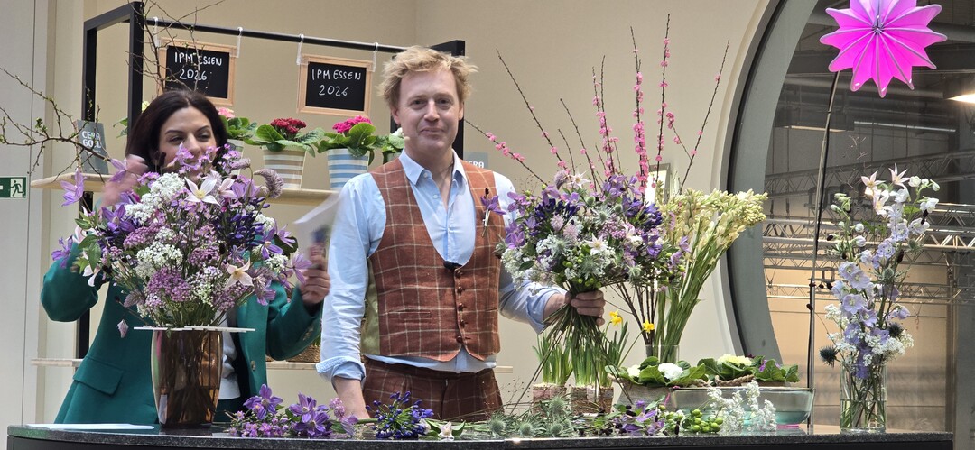 Der Meisterflorist Bj�rn Kroner-Sali� meint: Farbtrends sind super - ich mag es trotzdem immer gerne bunt!