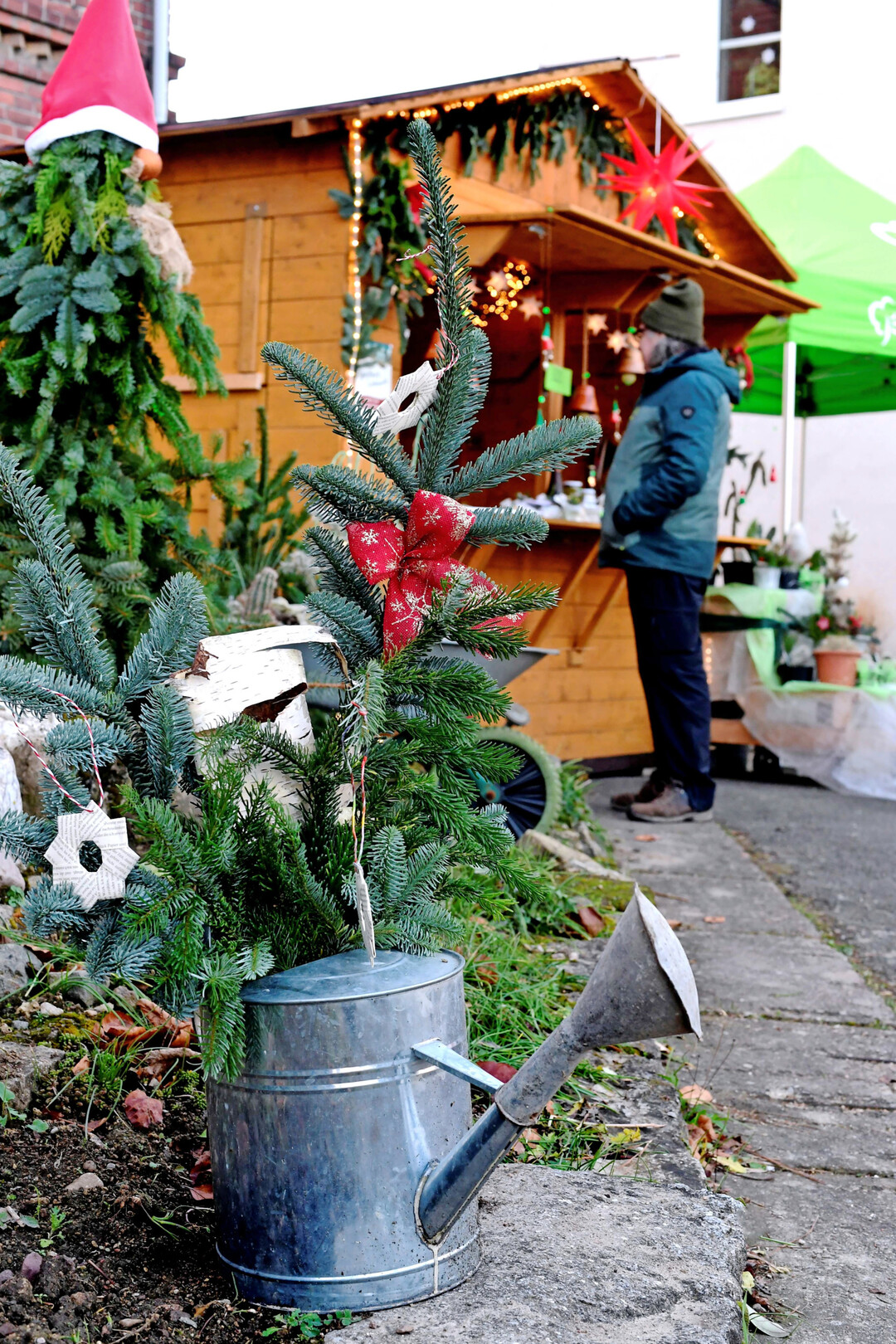 Zur zweiten Auflage der Thüringer GärtnerWeihnacht am 12. und 13. Dezember 2025 laden der
Landesverband für Gartenbau Thüringen und die Stiftung Deutsches Gartenbaumuseum erneut
herzlich ein.