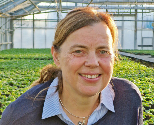 Ab M�rz 2026 �bernimmt Carina Henker die Verkaufsgebiete Sachsen, Brandenburg, Ostth�ringen und Berlin als Au�endienstmitarbeiterin f�r Elsner pac.