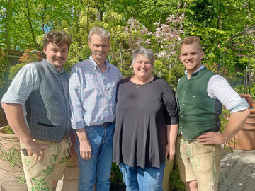 Von links: Philip Wagner, Stefan Wagner (verstorben), Heidi Wagner und Michael Bichler.