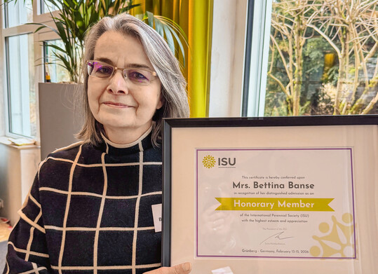 Der ISU-Vorstand dankte Bettina Banse für ihre langjährigen engagierten Dienste als Geschäftsführerin.