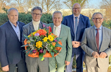Von links: Christof Clauss, Uli Natterer, Präsident Gerhard Hugenschmidt, Vizepräsident Stefan Emert, Vizepräsident und Schatzmeister Berthold Klumpen.