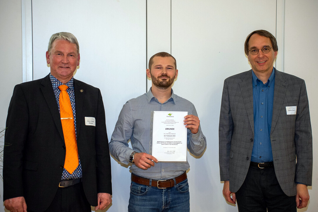 Verleihung des Frderpreises des Freundeskreises fr herausragende Abschlussarbeiten an Maximilian Kellershoff.