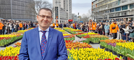 Arjan Smit ist begeisterter Botschafter für die niederländischen Tulpenanbauer.