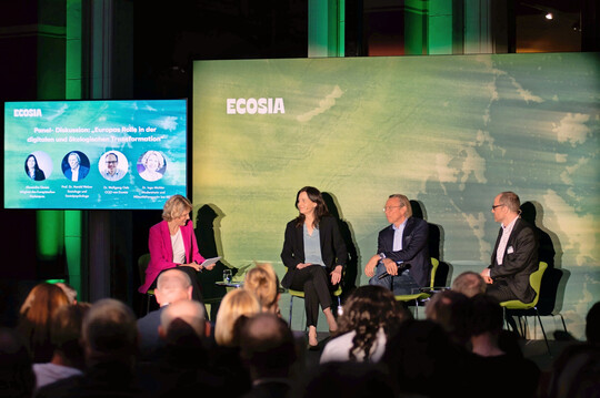 Von links: Dr. Inga Michler, Alexandra Geese, Harald Welzer und Dr. Wolfgang Oels.