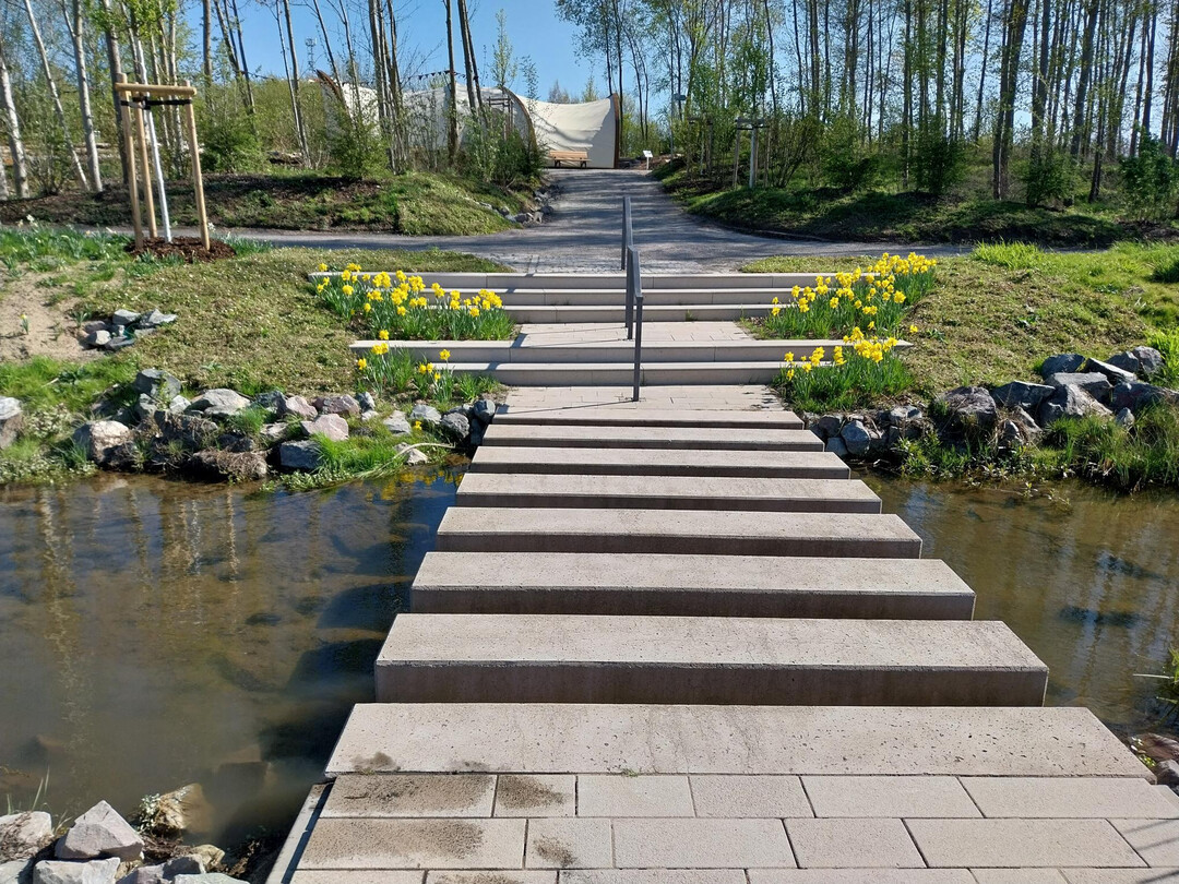 Trittsteine �ber die renaturierte Ohne