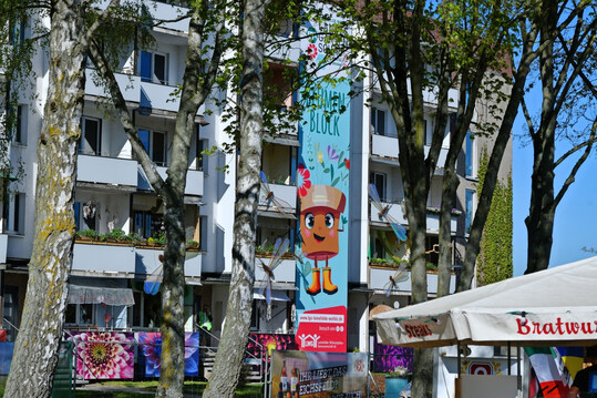 Der ehemalige DDR-Plattenbau der Leinefelder Wohnungsbaugenossenschaft ist von Beginn an Anziehungspunkt der Landesgartenschau.