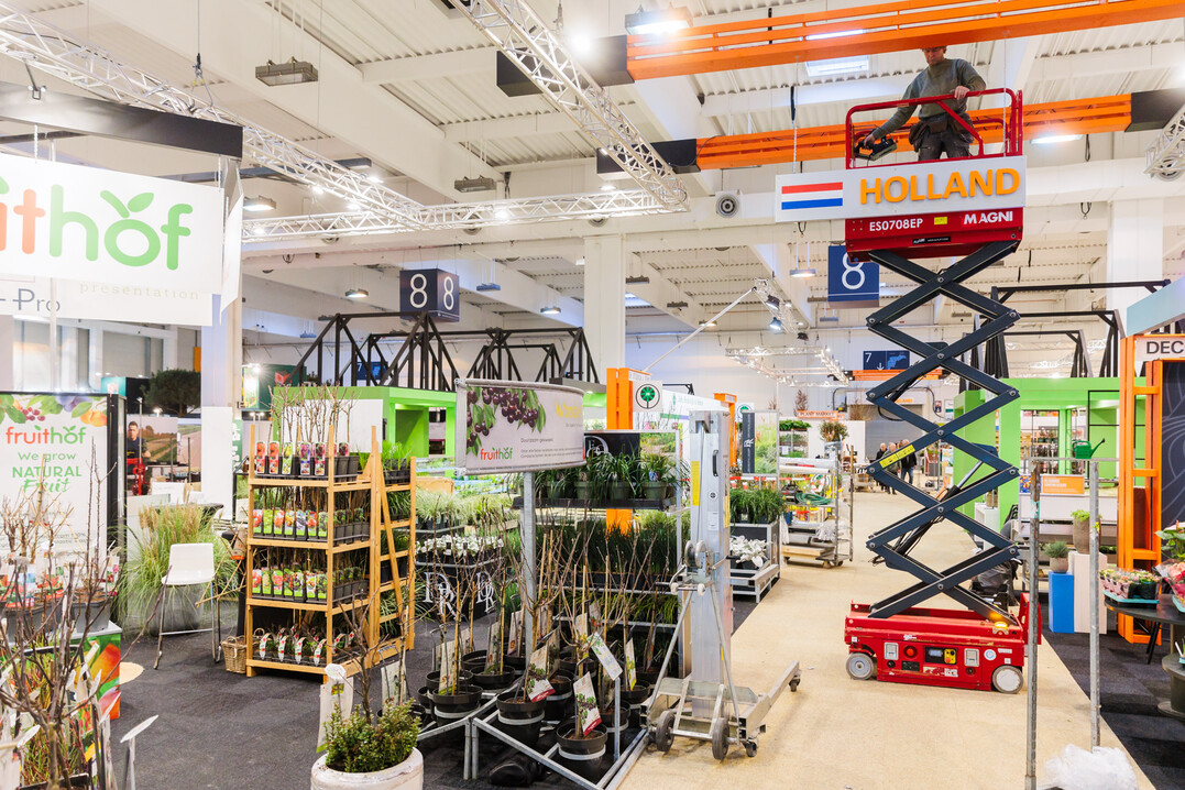 Impressions of the construction on the day before IPM ESSEN 2025