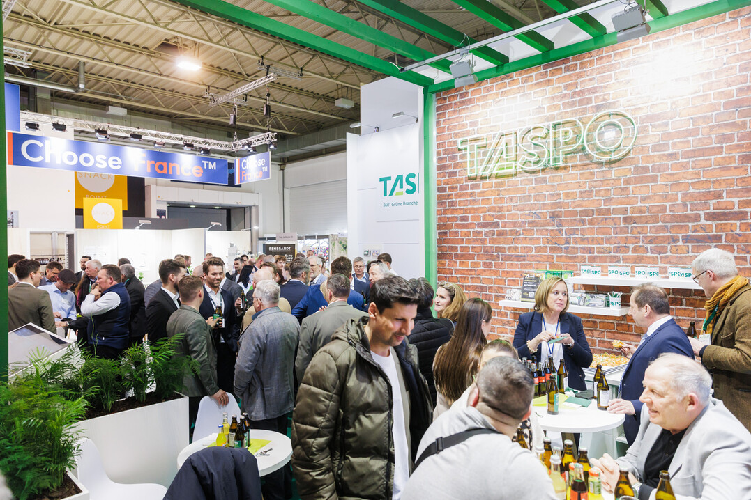 Am Abend kommen die Messebesucher zum entspannten Austausch bei den diversen Standpartys zusammen.