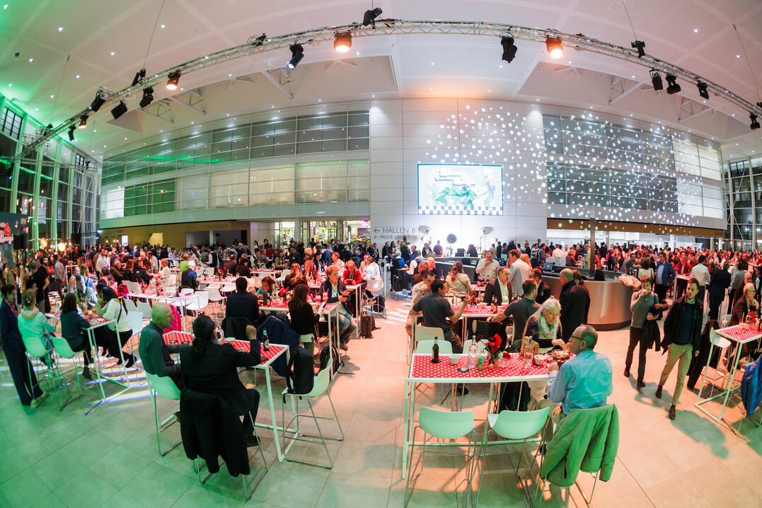 Fully booked tables at MESSE ESSEN’s traditional Exhibitors" Evening.
