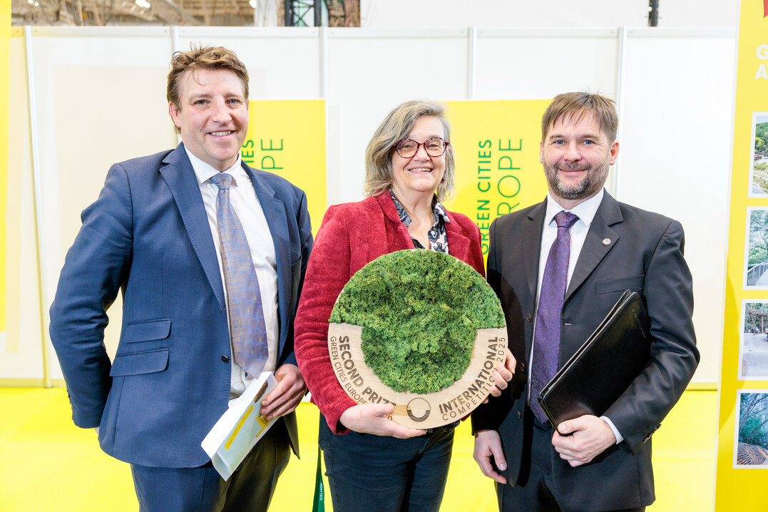 Silber ging nach Lyon, Frankreich für ein Projekt, das die Revitalisierung eines vernachlässigten Stadtviertels zum Ziel hatte.