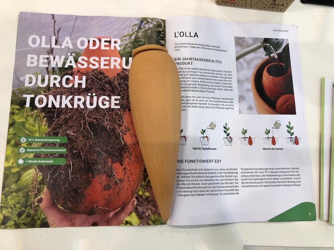 The Olla is characterized by the fact that it waters the plant roots according to the plant"s needs thanks to the natural porosity of the clay.