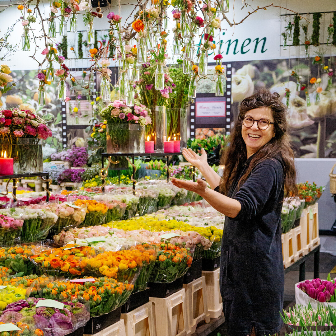 Wie hier in Düsseldorf waren Anbieter und Kunden von den „Frühjahrsbörsen“ angetan.