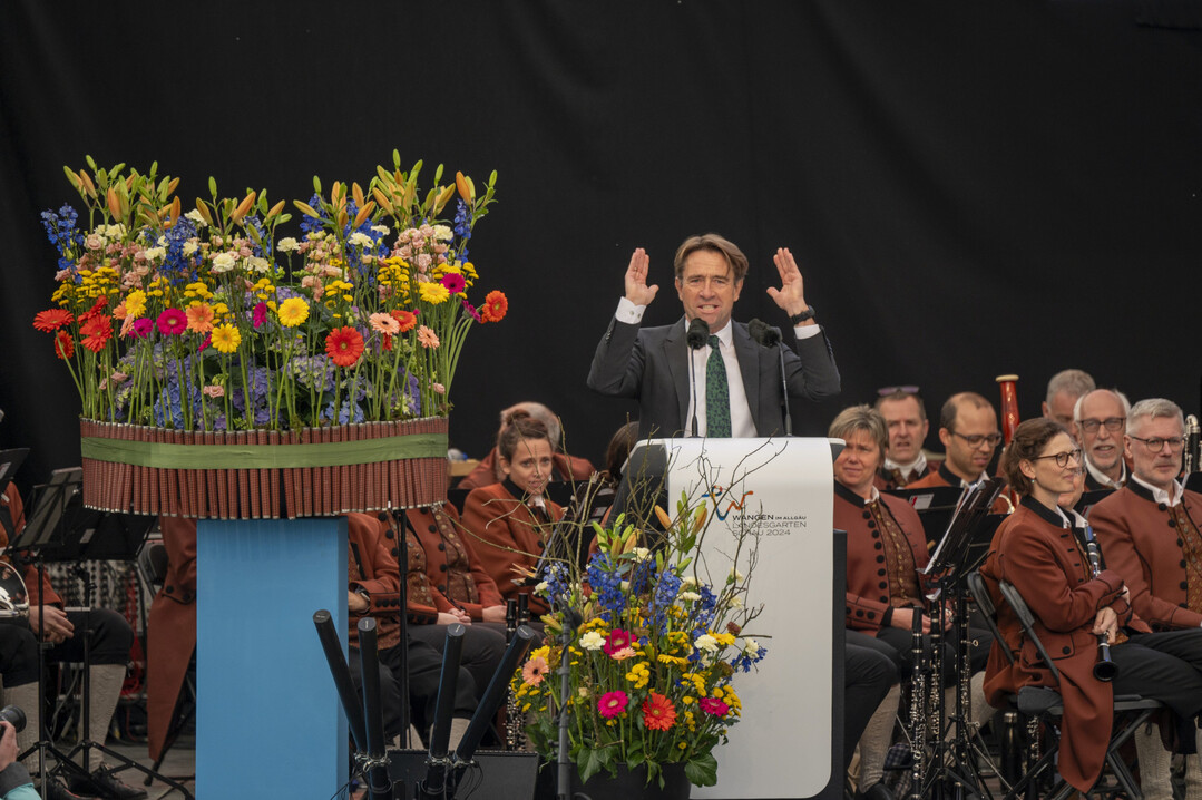 Wangens OB Michael Lang zeigte sich gerhrt angesichts von dem, was in 14 Jahren Vorarbeit in Wangen geschaffen wurde.