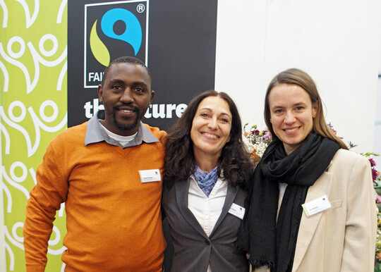 Sie informierten ber Fairtrade (von links): Gonzaga Mungai, Fairtrade Africa, Nairobi, Annette Billharz, Fairtrade Max Havelaar, Schweiz, Nina Winkler, Fairtrade Deutschland.