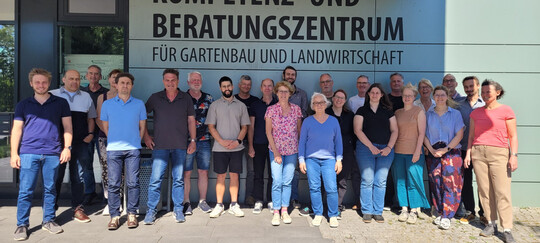 Die Teilnehmer der Produktionsberatertagung für den Zierpflanzenbau erhielten viele Interessante Einblicke in Forschung und Praxis.