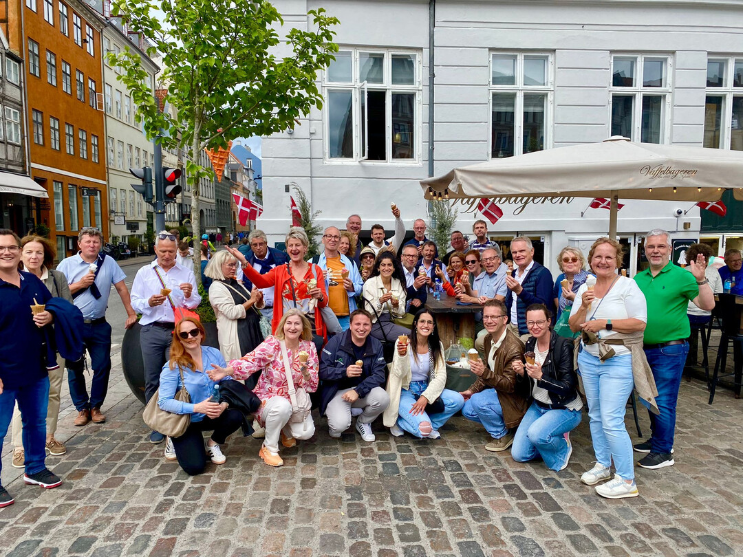Die VDG-Reisegruppe setzte sich aus Gartencenterunternehmer(inne)n und Vertreter(inne)n der Zulieferindustrie zusammen. 
