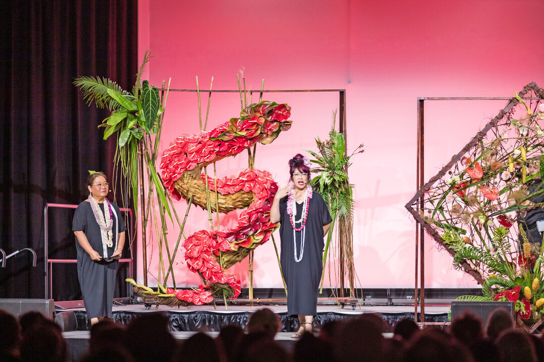 Floral designers Brenna Quan and Sue Tabbal-Yamaguchi from the American Institute of Floral Designers (AIFD) will host today"s stage show.