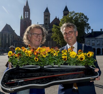 Andr Rieu und Wim Hillenaar, Brgermeister von Maastricht.