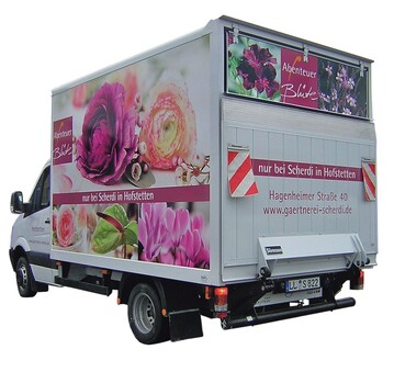 Der Blickkontakt mit der mobilen Fahrzeugwerbung ist in aller Regel „zwangslufig“