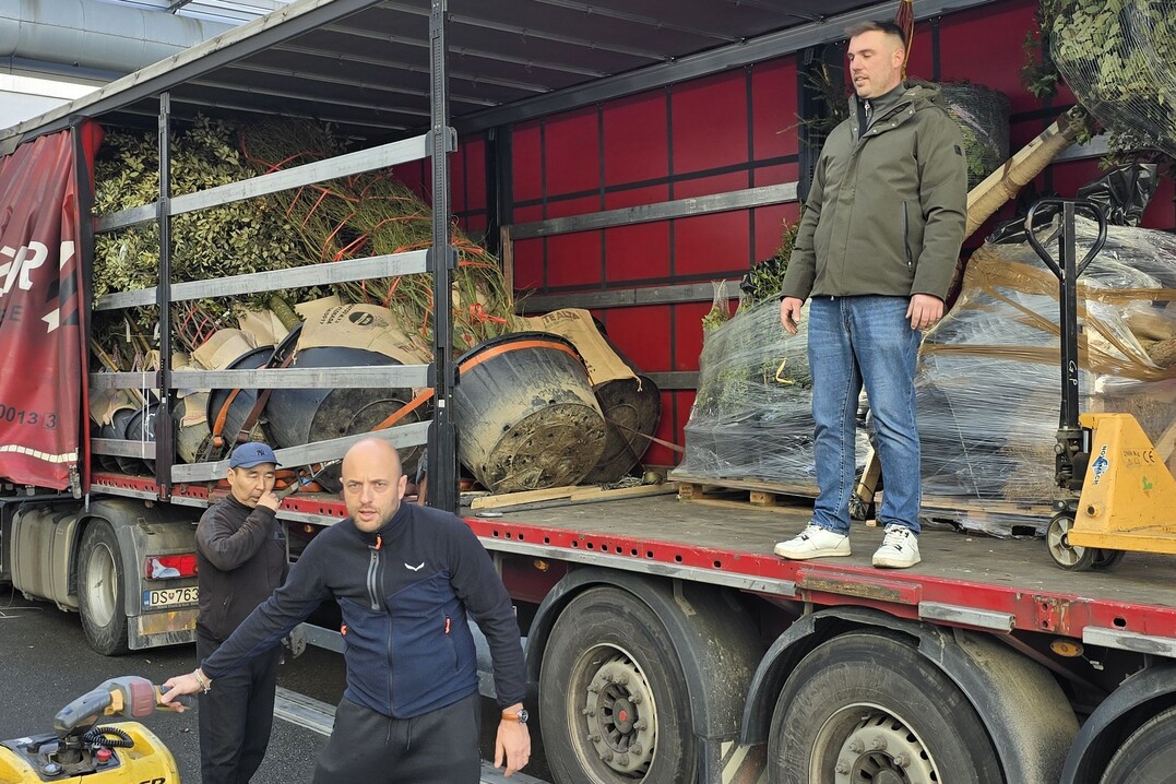 Impressions of the construction on the day before IPM ESSEN 2025