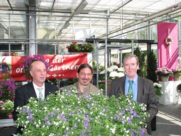 v.l.n.r. Prsident Volker Schmitt, Helmut Koch, Prsident Clemens Lindemann