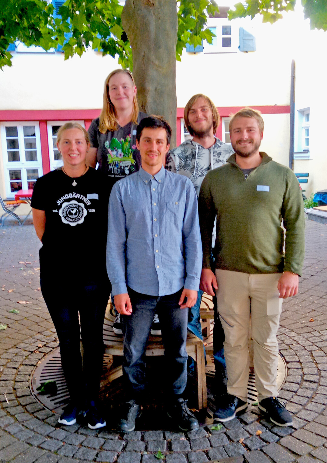 Der neue Landesvorstand: hinten von links: Marion Thomas, Maxi Felix Boehm, vorne von links: Regina Haindl, Josef Huber, Robin Beetz. Niklas Engeland ist nicht im Bild.