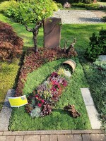 Auf der letzten Meisterschaft junger Friedhofsgärtner im Jahr 2021 in Essen erreichte Björn Reinders den ersten Platz.