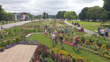 Die Sommerbepflanzung vom groen Blumenbeet im egapark wurde fr die BUGA von Christine Orel geplant.