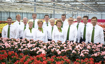 Das "PlusPlants"-Team (von links): Felix Wison (Hethor Flowers), Manfred Greiving (Gebr. Greiving GbR), Manfred Rieke und Anne Schwering (Blumen Rieke), Peter Aldenhoff (Aldenhoff GbR), Frauke Reents (Freese Gartenbau), Stefan Greiving (Gebr. Greiving GbR), Norbert Artmeyer (Artmeyer Baumschule), Ute Acquistapace (Gartenbau Acquistapace), Stefan Lske (Hedera Lske), Josef Engels (Engels Pflanzen), Udo Acquistapace (Gartenbau Acquistapace) sowie Rupert Fey und Jrgen Bumer (PlusPlants GmbH).