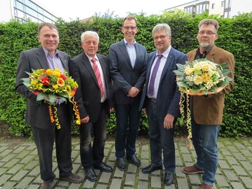 Der Verwaltungsrat der D-GmbH (von links): Martin Walser, Josef Knostmann, Stephan Jrgenliemk, Karl Wolf und Dirk Veckenstedt. Auf dem Bild fehlen Elizabeth Anna Wirth und Henning Sannemann. 