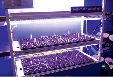 Horti-Grow ist ein flexibles System fr die mehrlagige Pflanzenproduktion.
