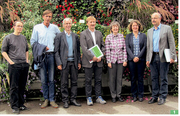 Von links: Dieter Lohr, Hochschule Weihenstephan-Triesdorf; Wolfgang Ahlvers, Erzeugerring fr Blumen und Zierpflanzen; Thomas Jaksch, Hochschule Weihenstephan-Triesdorf; Hans Haas, Hochschule Weihenstephan-Triesdorf; Prof. Dr. Elke Meinken, Hochschule Weihenstephan-Triesdorf; Prof. Dr. Birgit Zange, Hochschule Weihenstephan-Triesdorf; Prof. Dr. Bernd Hauser, Hochschule Weihenstephan-Triesdorf