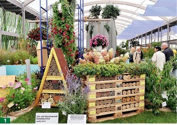 Die Lehr- und Versuchsanstalt Gartenbau Erfurt zeigte Nisthilfen fr Wildbienen.