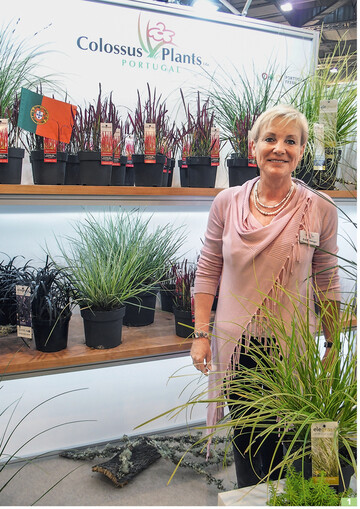 Betriebsleiterin Eva Preisinger bei Colossus Plants. Das Unternehmen produziert Grser fr den frhen Absatztermin in Deutschland.
