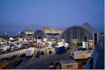 Mit 20 Stnden auf rund 1000 m <sup>2 </sup>geht Sell it Nord im September in der Halle des Blumengromarkts an den Start.