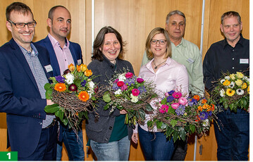 Die Referenten von links nach rechts: Michael Legrand (Leiter des Grnen Medienhauses), Johannes Hartmann (Geschftsfhrer und Inhaber von Hartmann Gartenbau), Melanie hlenbach (Bloggerin), Jutta Zeisset (Inhaberin MuseumsCafé und Hofladen Zeisset, Unternehmerin und Social-Media-Beraterin), Christoph Hintze (Leiter der LVG Heidelberg), Wolfgang Kiefl (Leiter einer Grtnerei und eines Gartencenters)