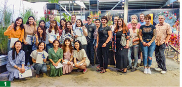 Koreanische Floristen vom GBF Bildungszentrum Floristik  Gruppenfoto mit Preistrgerinnen