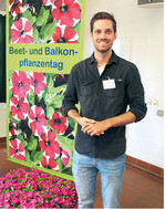 Finn Schachtschneider: Wir können die Alternativlösungen zu einem Schottergarten vorleben."